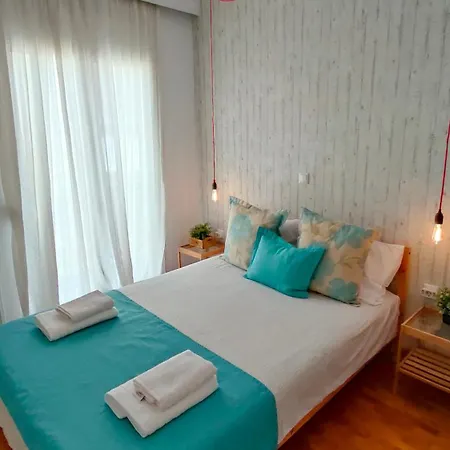 Think Home, Exploring The Center Of Appartement Thessaloniki